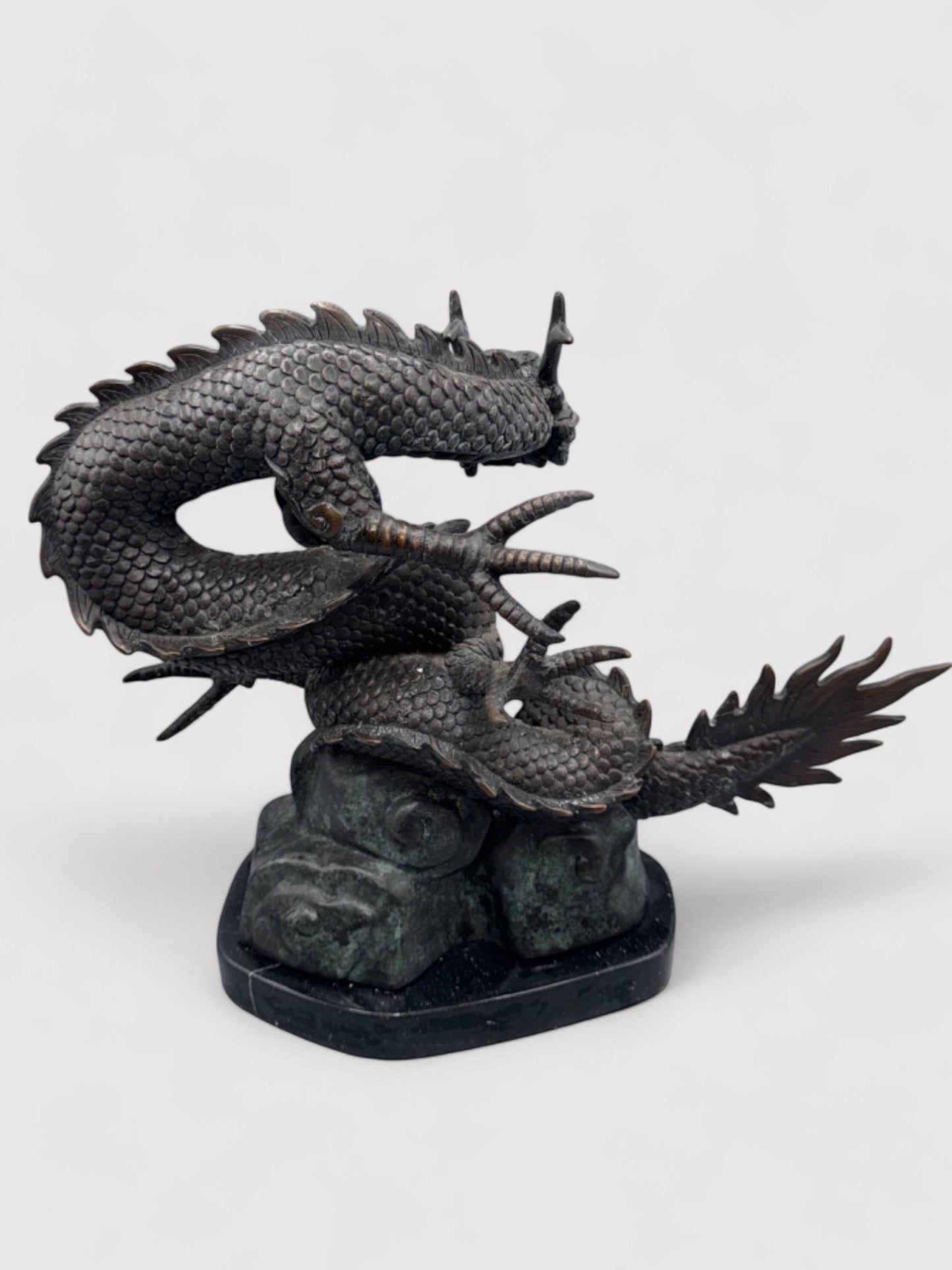 Bronze dragon on marble base, H 30cm