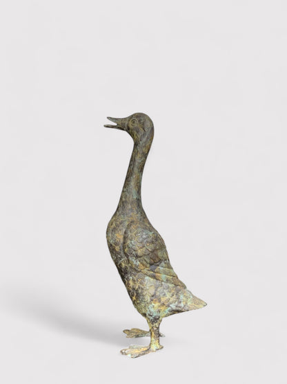 Stehende Gans (30cm) aus massiver Bronze. 