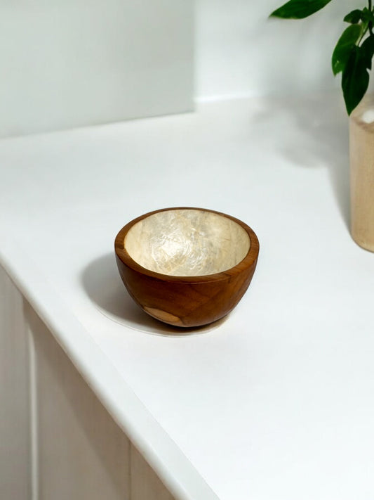 Teak bowl with mother of pearl, ⌀ 9cm