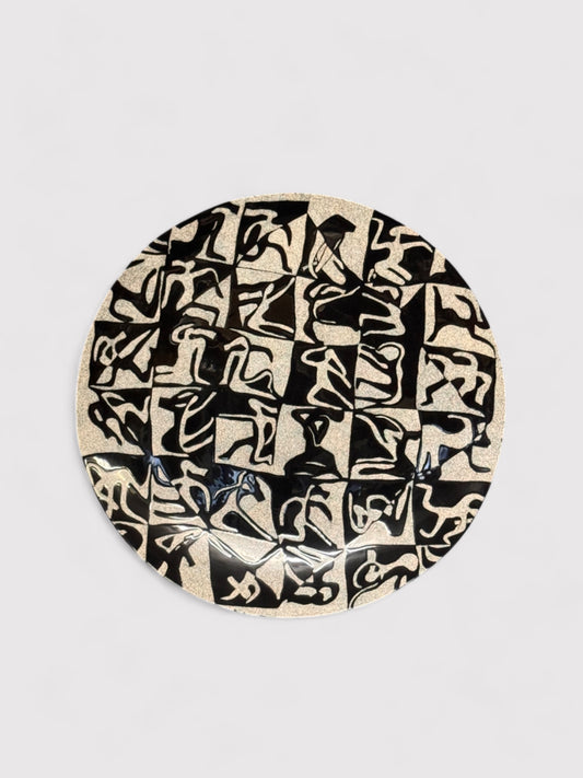 Licking plate with abstract decoration, ⌀ 67cm