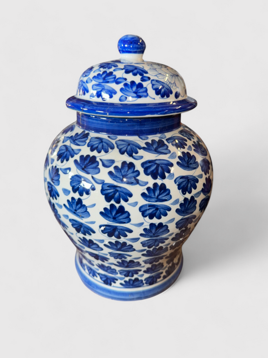 Hand-painted porcelain lidded vase, H 29cm